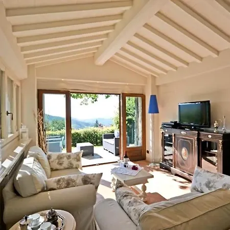 Adatti Sleeps 6 Pool Wifi Villa Piegaio